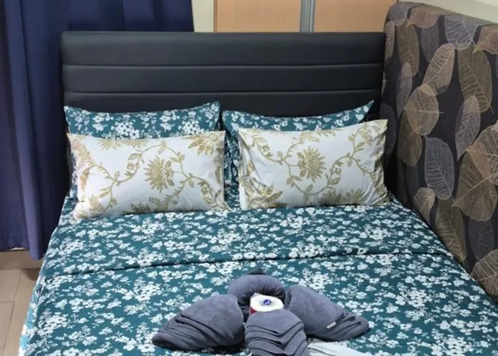 Rqui Condotel Near Airports And Newport World Casino Manila